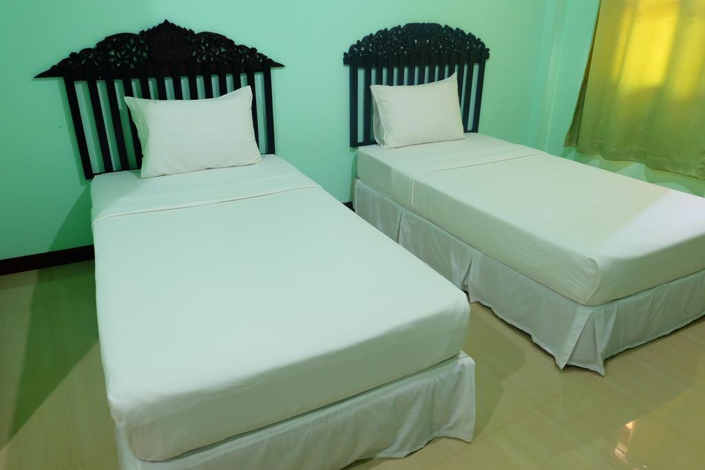 J-Safe Guesthouse Sukhothai Exterior photo
