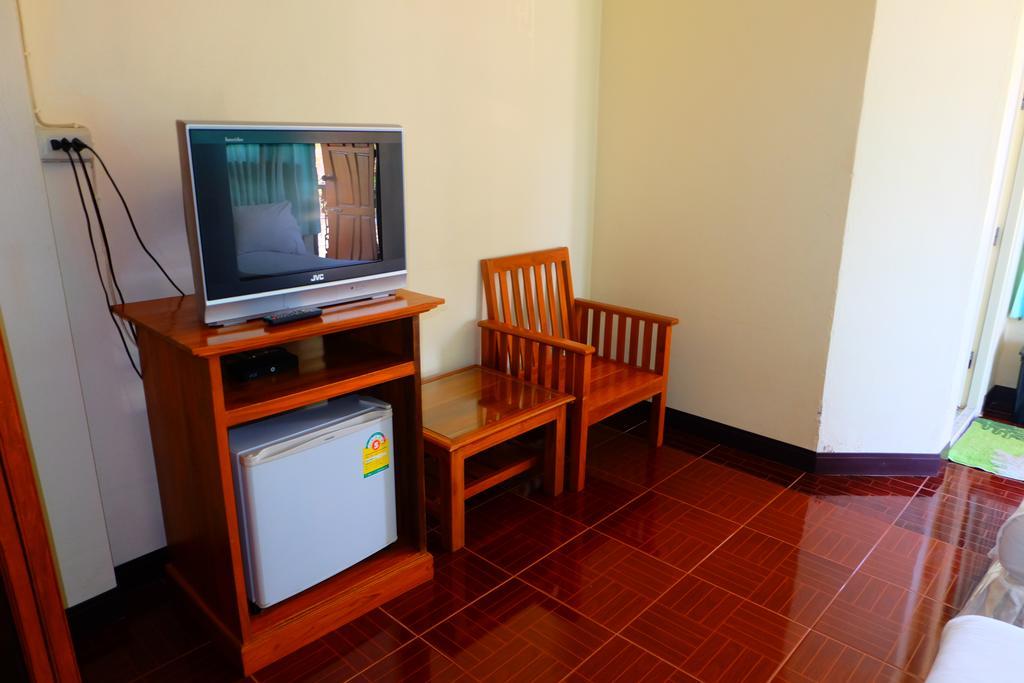 J-Safe Guesthouse Sukhothai Exterior photo