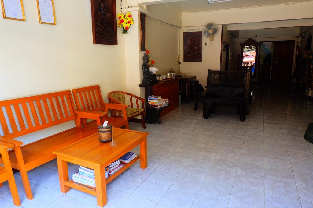 J-Safe Guesthouse Sukhothai Exterior photo