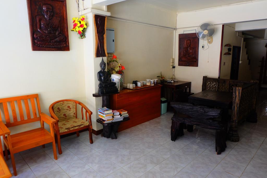 J-Safe Guesthouse Sukhothai Exterior photo