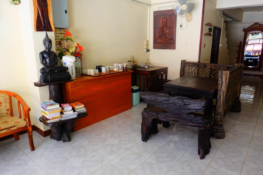 J-Safe Guesthouse Sukhothai Exterior photo